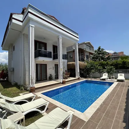 Ayshe Villa